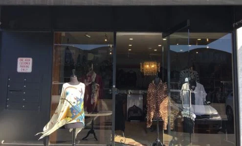 Suzan's Silver & Boutique business photo